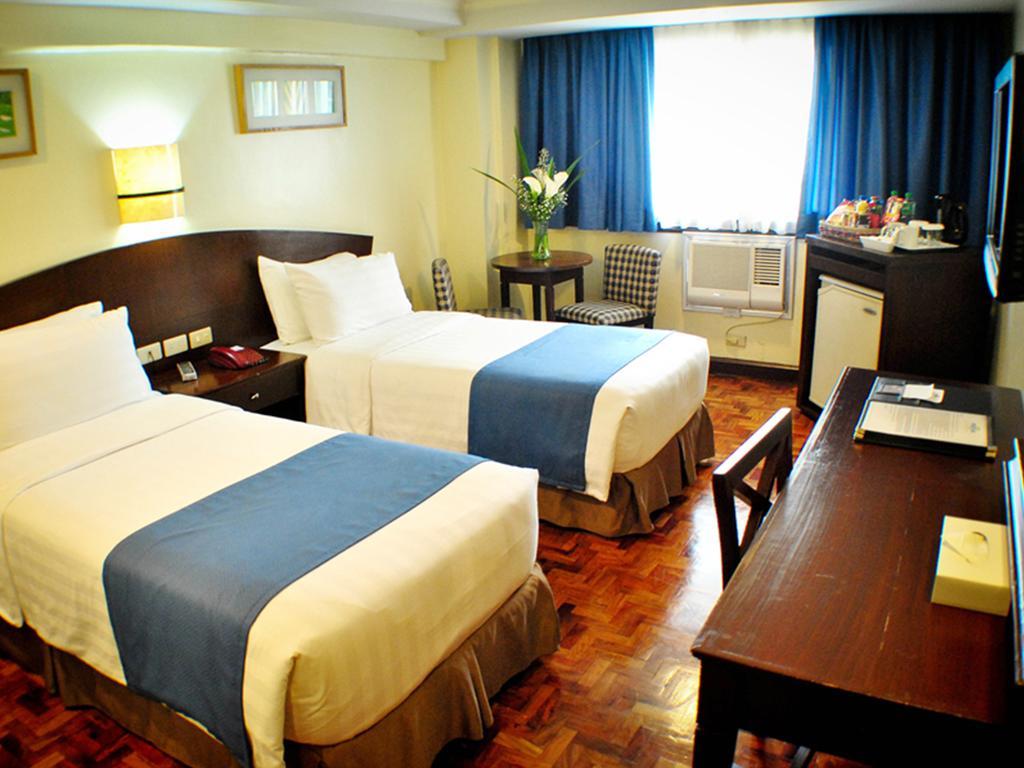Fersal Hotel - Manila Exterior photo