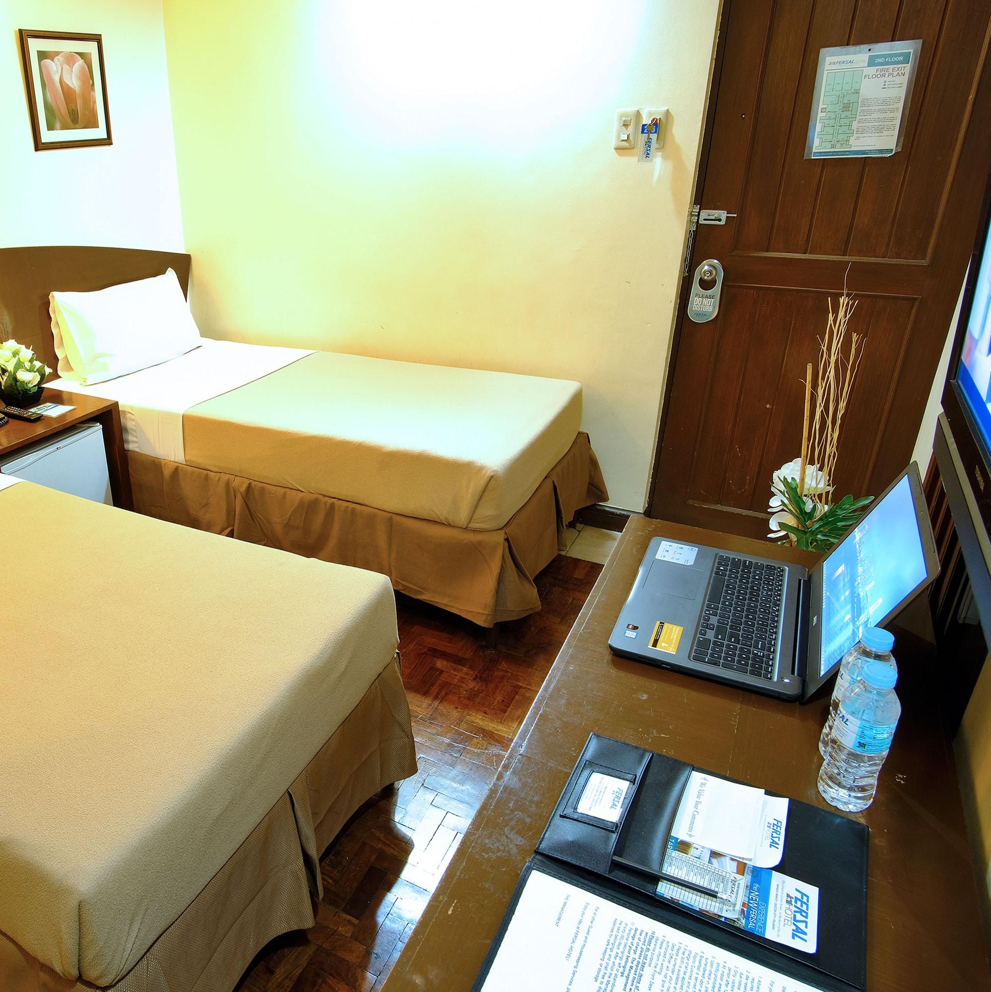 Fersal Hotel - Manila Exterior photo