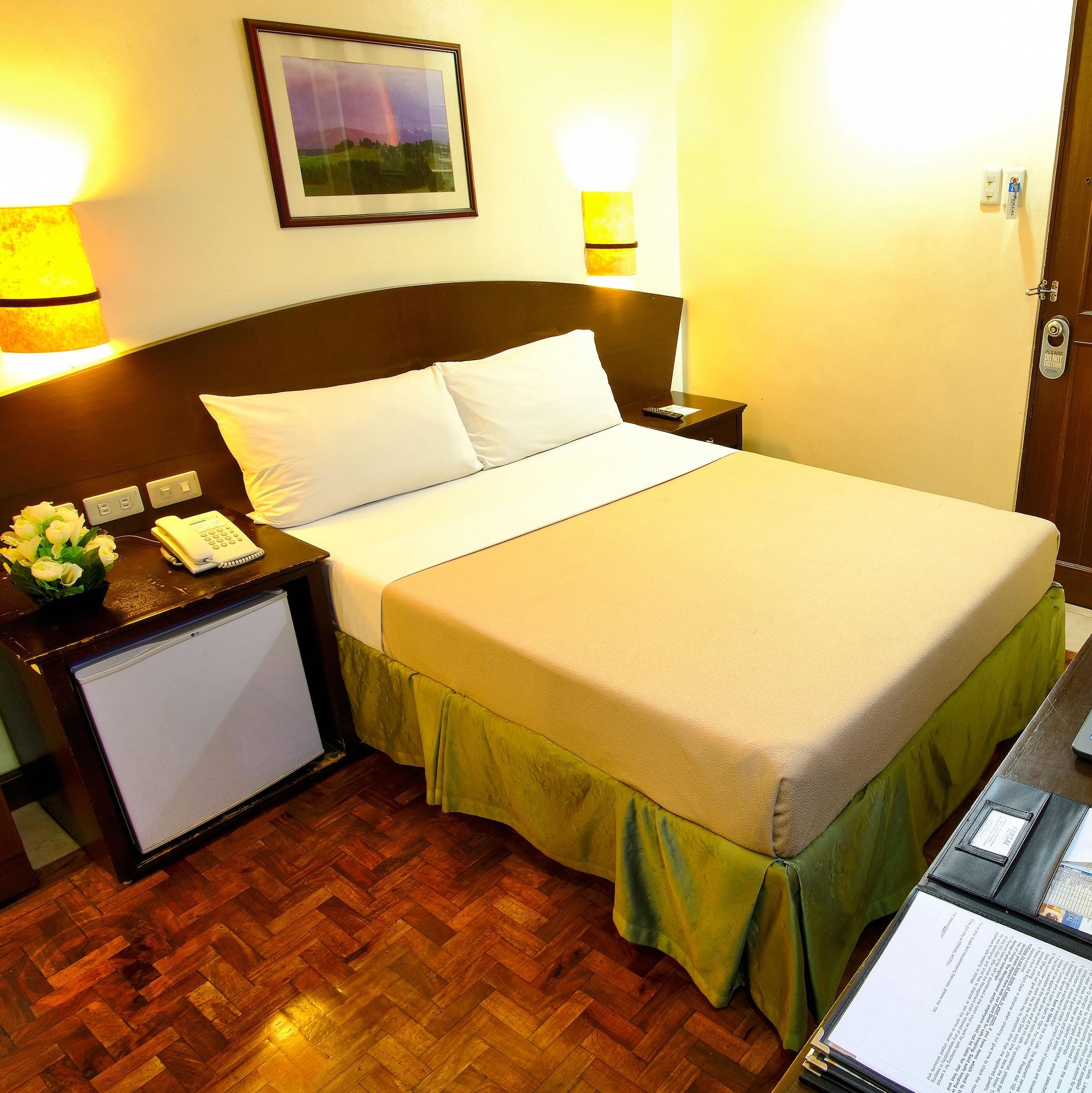 Fersal Hotel - Manila Exterior photo