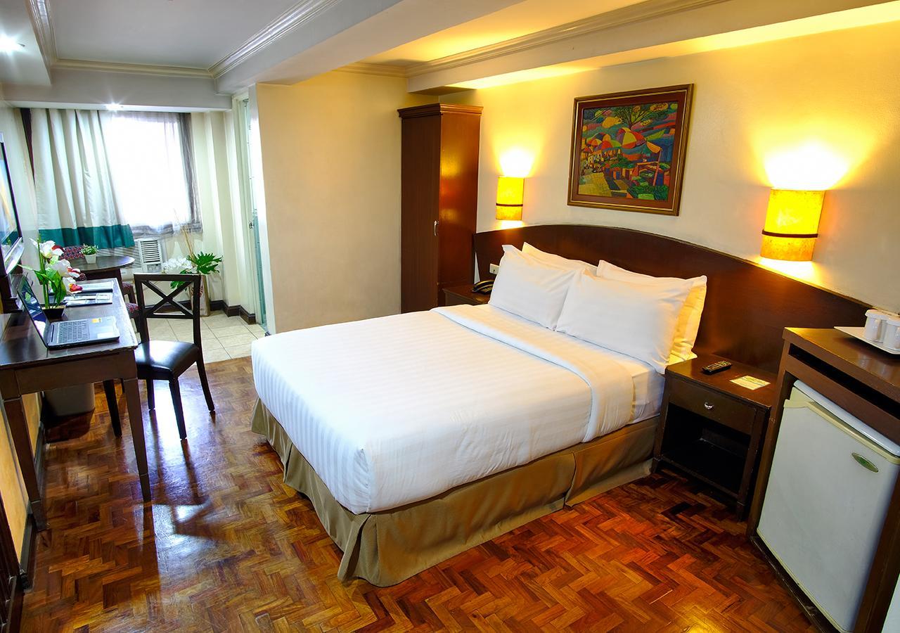 Fersal Hotel - Manila Exterior photo